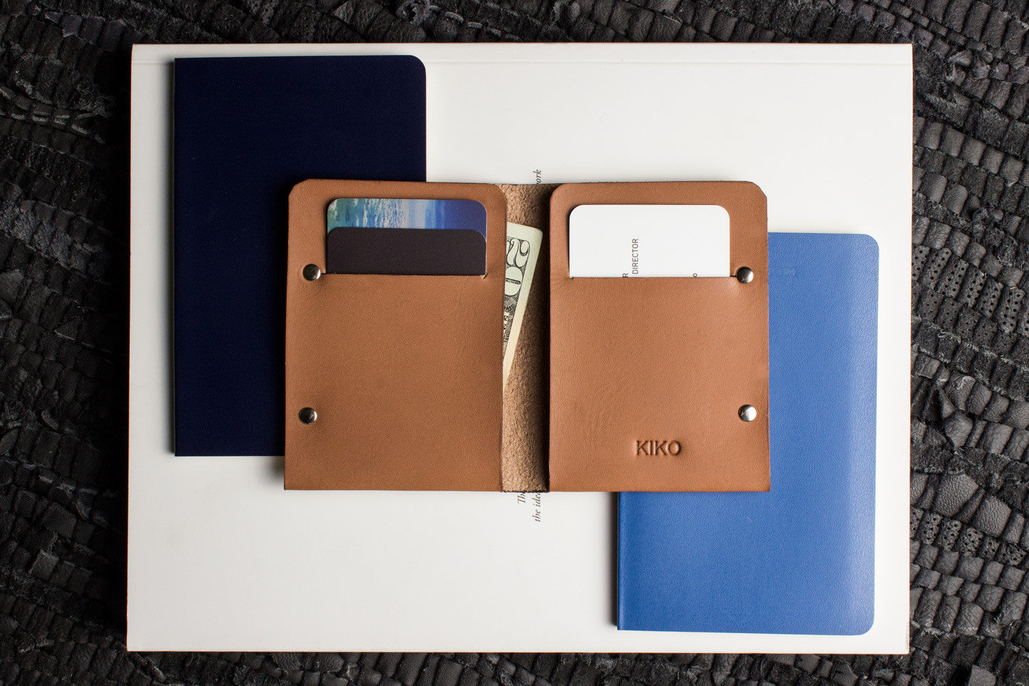 Men's Kiko Unstitched Handmade Vegetable Tanned Leather Bifold Wallet