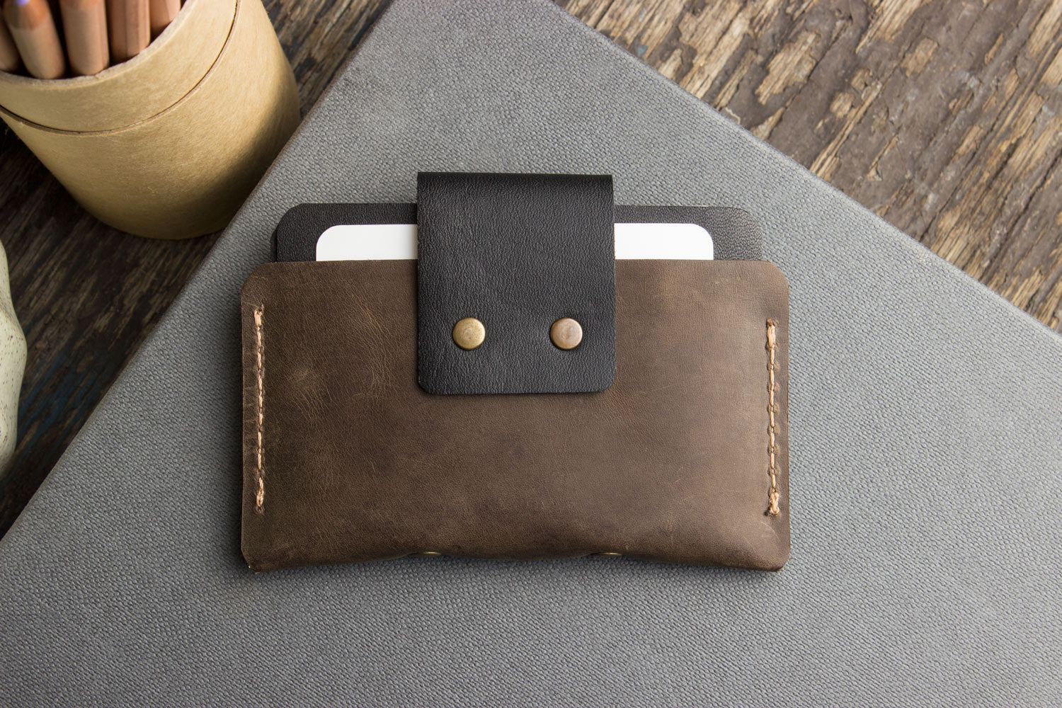 Men's Kiko Two-Tone Cowhide Leather Card Case — Brown