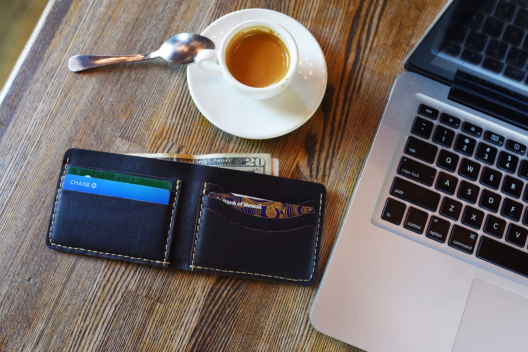 Men's Kiko Wave Bifold Leather Wallet — Brown