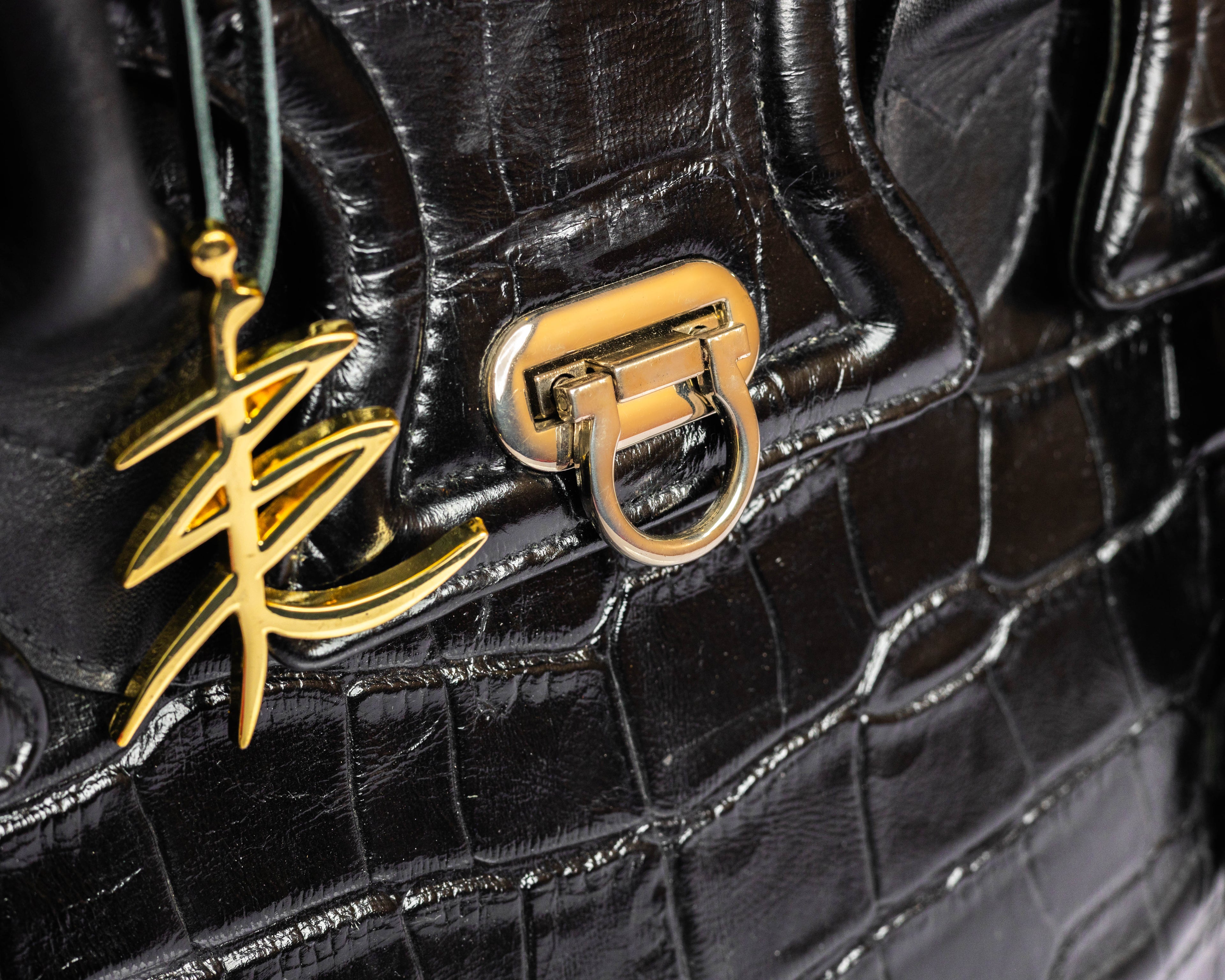 Women's Barismil Stacy Croc-Embossed Leather Tote Bag — Black