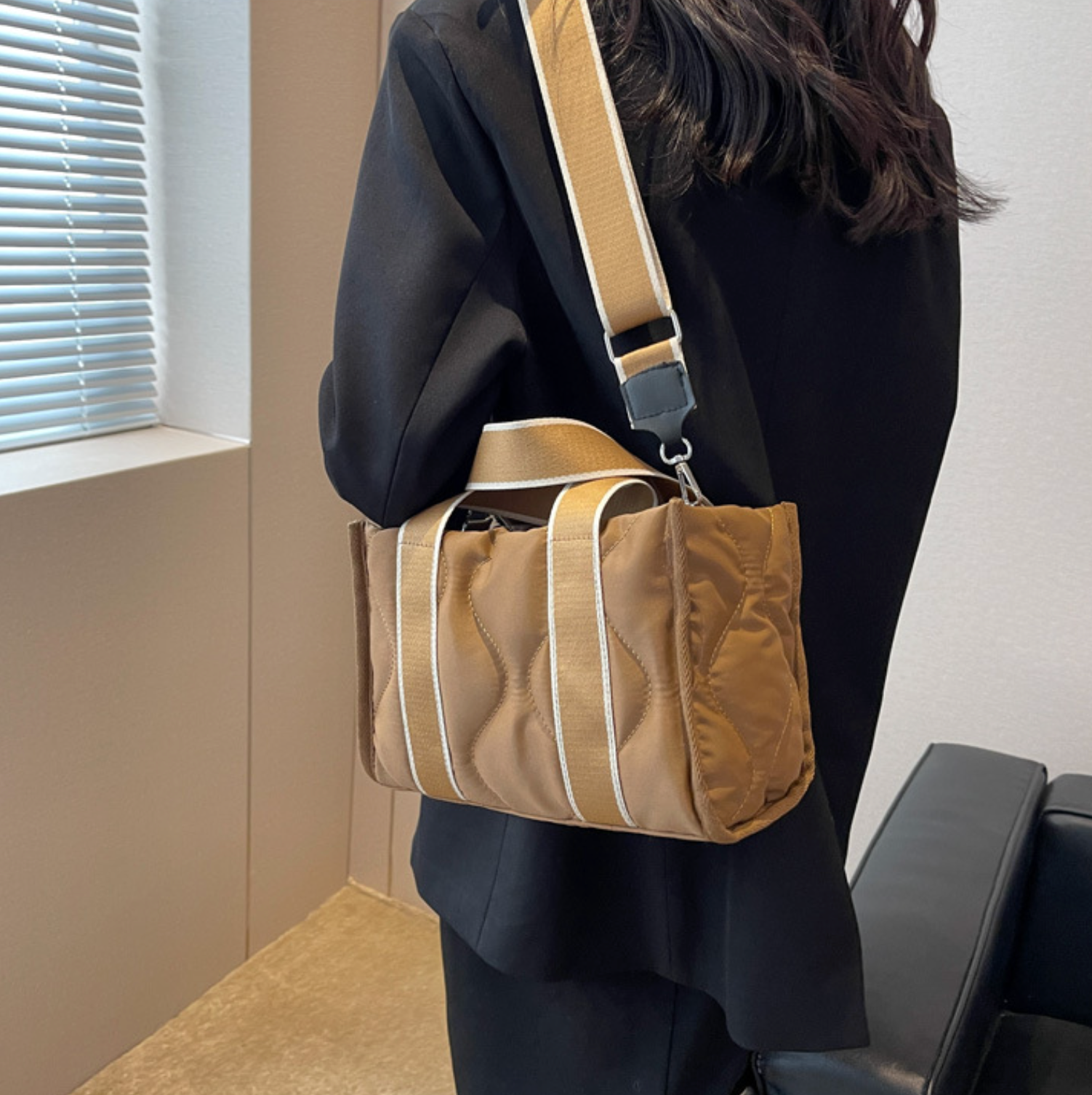 Women's Melinda Embroidered Shoulder Bag